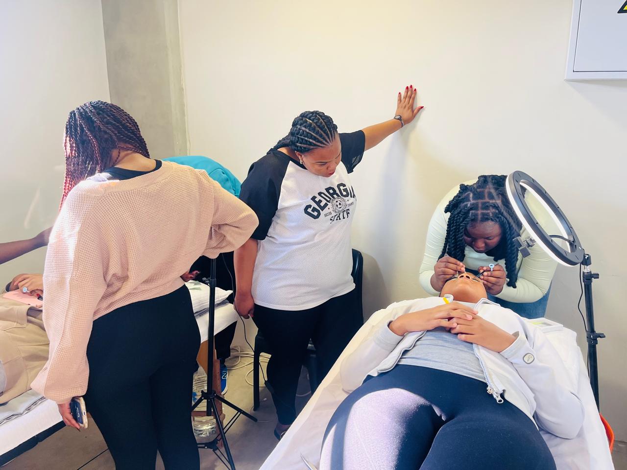 Hybrid lash set by Therapic Beauty